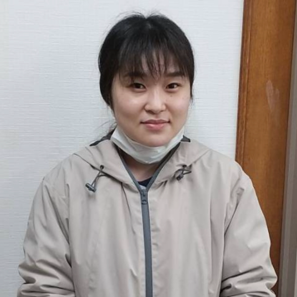 事務/中上 利恵