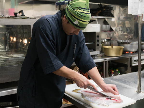 【正社員/リゾートホテル和食調理】1日最大8組分(約20食)の田舎料理を丁寧につくるお仕事