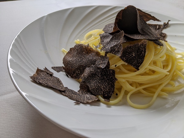 浜松町にあるひときわ賑わうイタリアンレストランにて料理長(シェフ)候補を大募集　新しいチームを作り上げられるリーダーを求めています　★月収29万以上(査定あり)　★昇給・賞与あり　★まかないあり　★交通費全額支給　★家族手当あり