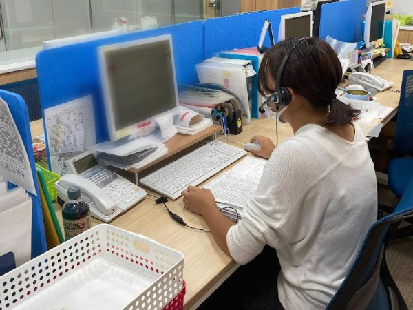 受注入力やデータ入力、電話応対等
お客様サポートがメインのお仕事