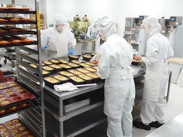 時給1250円【焼菓子・パウンドケーキの製造】◎学生の方歓迎します！◎自然に囲まれた街のマーロウヨコスカファクトリーケーキ工房で◎土日どちらか週1勤務 ◎9:00～17:00(16:00)◎副業可