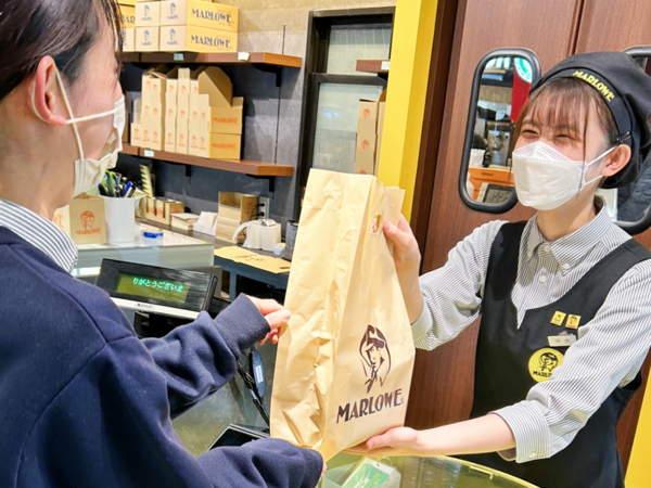 気持ちよくご来店していただけるように、
笑顔でお客様をお迎えいたします。