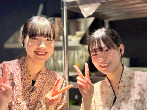 【アルバイト/ホール】未経験歓迎!シフト自由/週1日4h~O K/髪色自由/車通勤可/まかない付き/大学生多数在籍/昇給あり/まちなかエリア