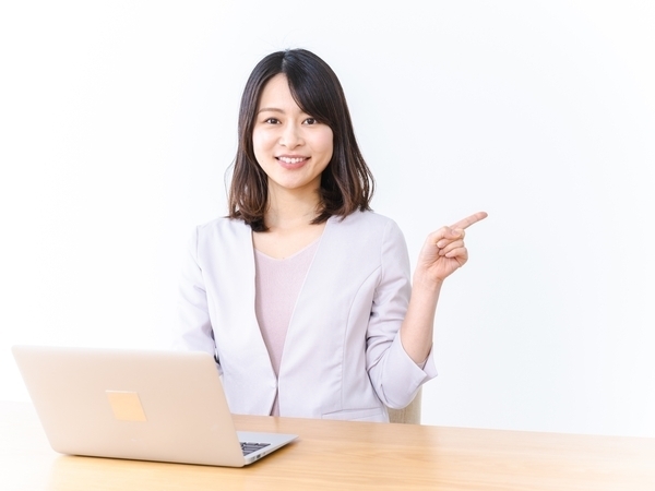 鳥栖_◎電話対応・伝票整理・請求補助。物流の流れを支える事務パート◎事務デビューは物流業界で。パソコンが使えれば大丈夫◎あなたのペースで働けます◎賞与年2回・週休2日・手当充実