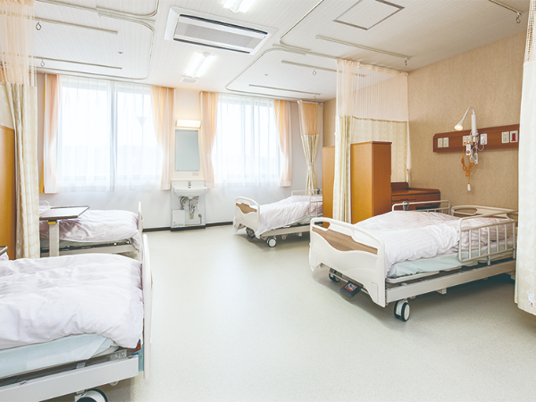 【正職員／病棟准看護師／日勤のみ／経験5年未満】★鹿児島中央★県内では希少な専門病棟◎若いスタッフが多く活気に溢れる職場です◎IT化推進で業務負担を軽減◎表彰制度・福利厚生が充実◎有休取得率ほぼ100％◎