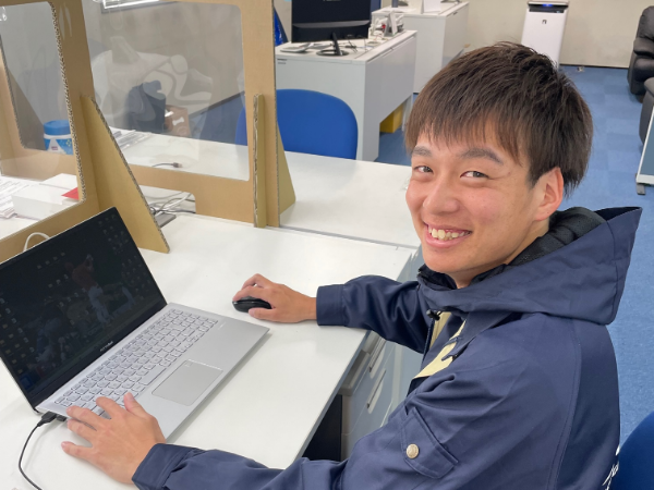 【正社員／今までの経験が活かせる！】総務経理◆管理者／残業少なめ／賞与年2回／服装・髪型自由 ／マイカー通勤OK／転勤なし／奈良県シェアトップクラスの安定企業！