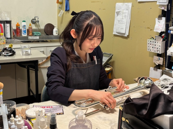 【契約社員】（JR草津駅前西口 草津エイスクエア内）業務拡大のため管楽器販売、管楽器リペアスタッフを大募集！