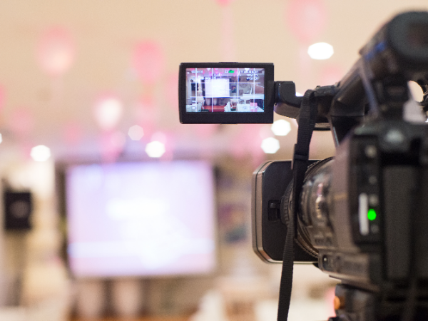 ディレクターへの道もバックアップします！