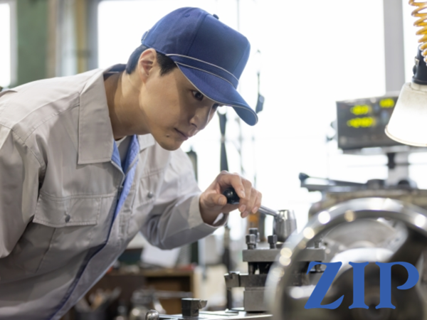 「福岡／須恵」生産／製造技術（業務改善・工程改善）／年休124日・完全週休二日／家族・住宅手当・退職金制度など福利厚生充実