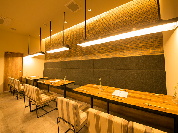 こちらはテーブルのお席