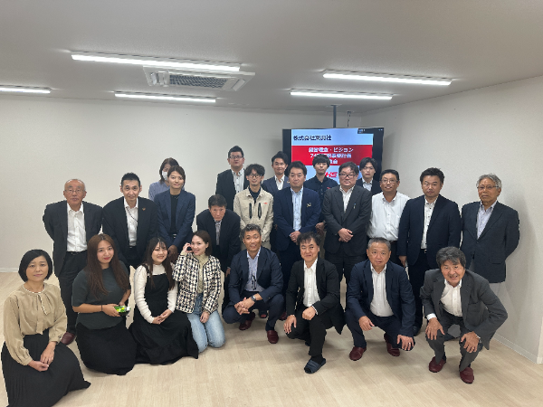【新卒募集！】営業スタッフ募集！未経験者歓迎！丁寧な研修制度で安心スタート。営業アシスタントから経験を積み、着実にキャリアアップできる環境です。