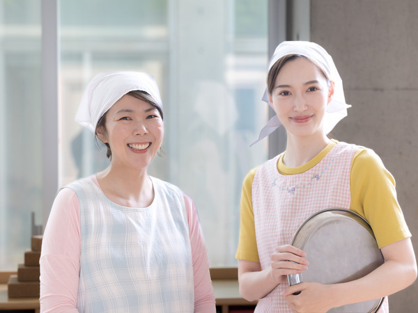 【パート・アルバイト】住宅型有料老人ホームの調理員　◆無資格OK　◆未経験OK　◆2023年3月オープンのキレイな施設　◆資格不問　◆週3日～＆1日4時間～OK　◆希望休制度あり　◆マイカー通勤可＆無料駐車場あり　◆30代、40代、50代活躍中