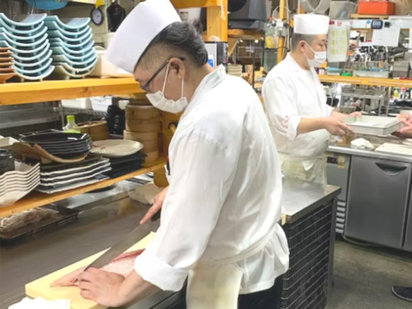 【正社員/料理長候補 ：十方夷第（じゅっぽうえびすだい）大蔵店】≪高月給30万円～・賞与あり≫これまでのキャリアを存分に発揮して活躍してください！給与等、しっかり考慮します。食材にこだわった料理と落ち着いた雰囲気の店内が自慢の人気和食居酒屋！札幌に数店舗飲食店を経営する安心企業で安定して働けます。福利厚生は驚きの充実さ！中途入社8割以上★