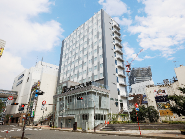 ●フロントスタッフ