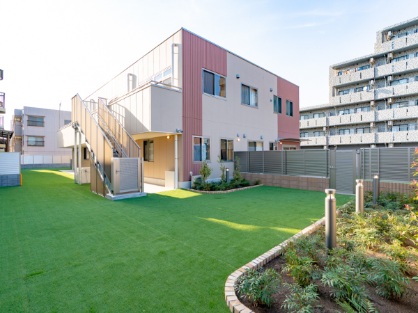 【東京都江戸川区／葛西駅徒歩9分／定員84名】年間休日126日／借り上げ社宅あり／あたたかい家庭のような園♬