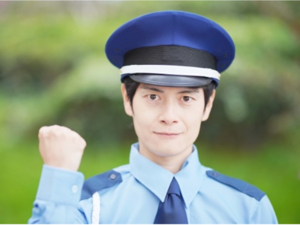 本社　【正社員／警備社員】香川県高松市の本社勤務　◆業界経験者歓迎！　◆交通費支給　◆残業ほぼなし　