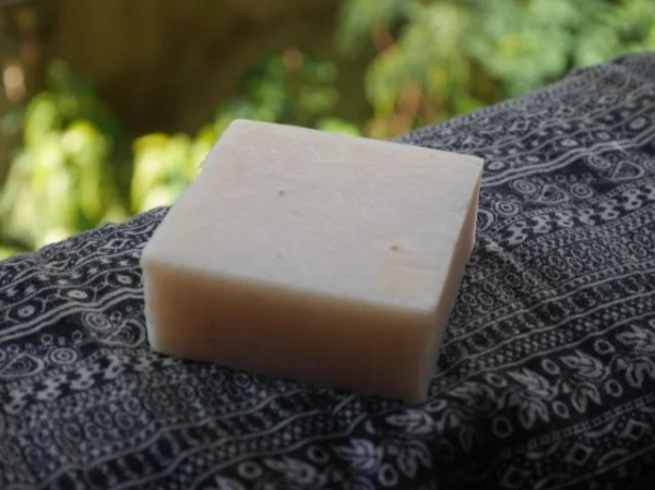 富士河口湖町<残業なし・土日祝休み・もくもくライン作業>スキンケア商品の検品・箱詰め【3473】