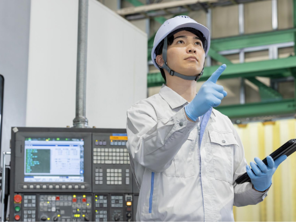 都留市＜月の半分程度がお休み・高時給1500円・交代勤務＞製造オペレーター【AE3942】