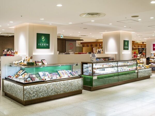 老舗フルーツパーラー　販売管理職（高級果物、菓子等）