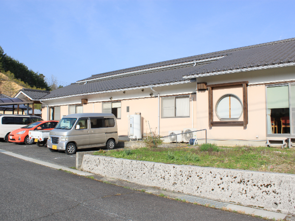 ≪高梁市備中町≫【介護職（グループホームびっちゅう）/夜勤パート】≪入職奨励金対象:期間限定で基本給の1.5月分を進呈中！（介護福祉士のみ）≫