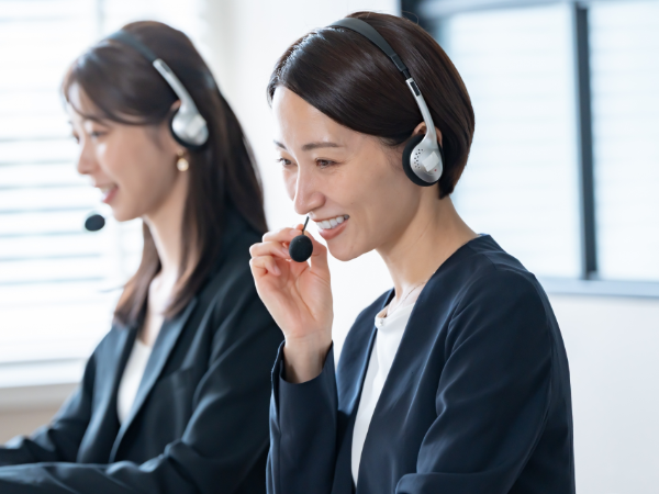 【カスタマーサポート｜契約社員】■業界・職種未経験可■正社員経験なしOK■転勤なし■年間休日120日以上■残業20時間以内