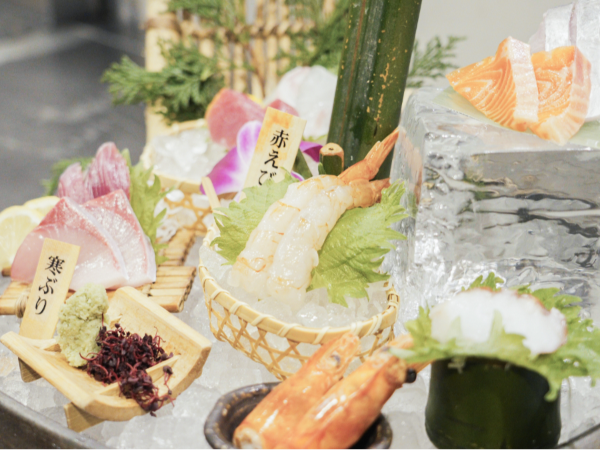 【旨い魚と旨い酒 海老の世界】週休2日!月8休み!賞与年2回!!未経験歓迎!学歴不問!高卒・第二新卒大歓迎!