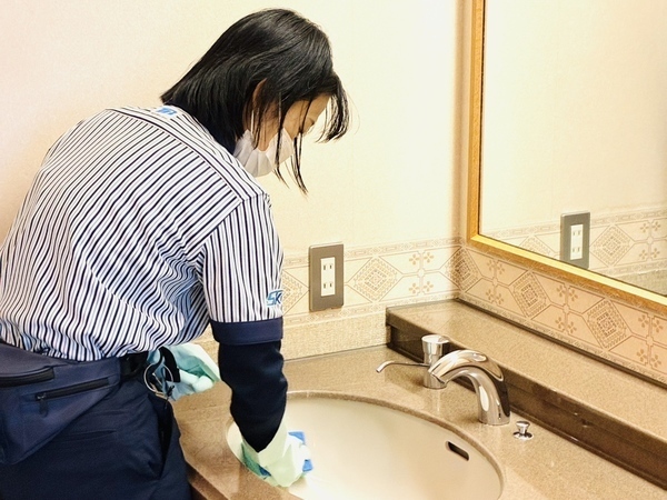 【アルバイト・パート】朝日生命高知本町ビルでの清掃業務◆午後の3時間程度勤務/未経験者歓迎