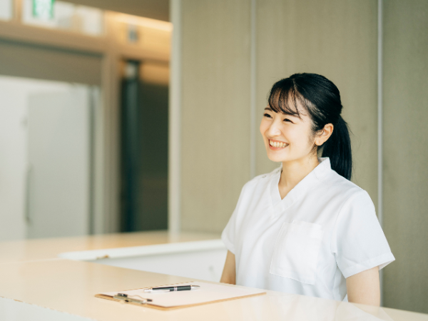 【パート】国吉病院での受付・窓口業務◆高時給１５００円／週2日勤務／土曜日出勤可能な方歓迎／マイカー通勤OK