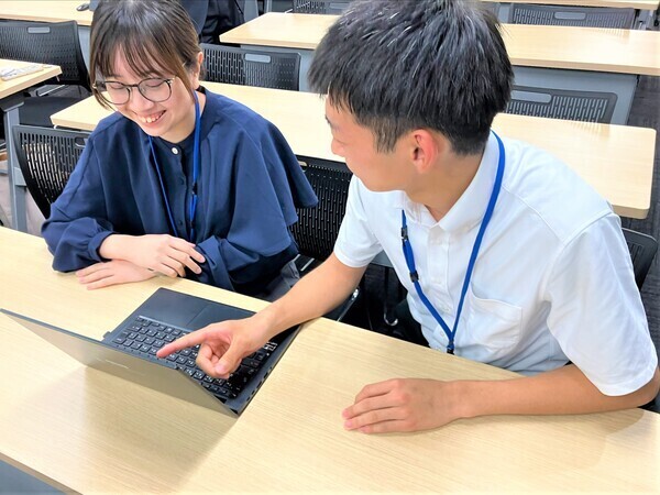 サーバーエンジニア募集｜共通基盤更改に伴うサーバー設計/構築プロジェクト）【インフラエンジニア/正社員】◆教育制度充実◆完全週休2日制◆キャリアアップも可能◆研修1ヶ月！一人前になるまでしっかり教育◆テレワーク可能な案件もあり/INF