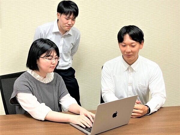 サーバーエンジニア募集｜共通基盤更改に伴うサーバー設計/構築プロジェクト）【インフラエンジニア/正社員】◆教育制度充実◆完全週休2日制◆キャリアアップも可能◆研修1ヶ月！一人前になるまでしっかり教育◆テレワーク可能な案件もあり/INF