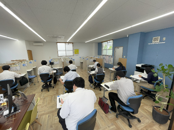 同じ志を持つ仲間がお待ちしています。
一緒にがんばりましょう!