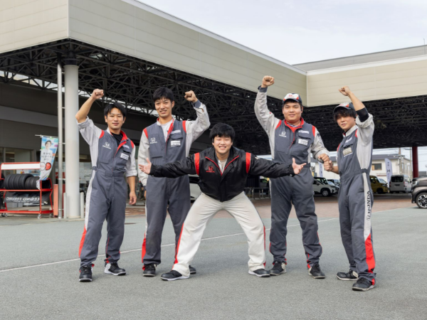 【整備士松阪大塚】経験者優遇/2級整備職(中途)/年間休日115/土日も交代で休める!