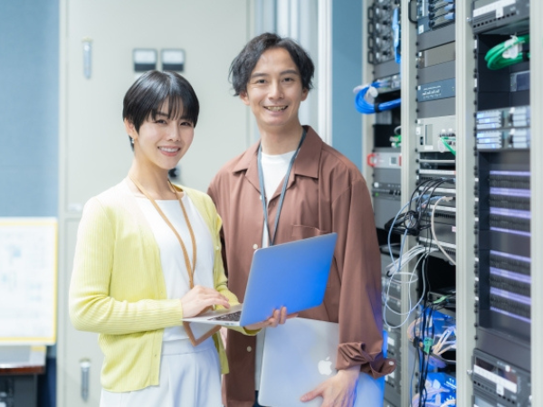 時給2,200円以上／【時給2,300円＋交】ネットワーク設定・構築★伏見・丸の内