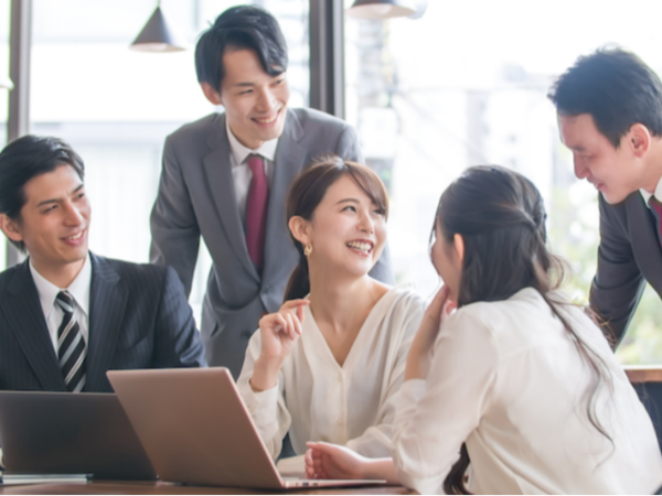 右腕人材の採用からキャリア支援、定着まで、中小企業と挑戦者をつなぐ人材紹介コンサルティング