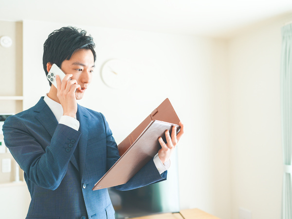 【正社員│営業スタッフ】未経験者OK＆経験者優遇！住宅手当あり！週休2日制＆シフト制