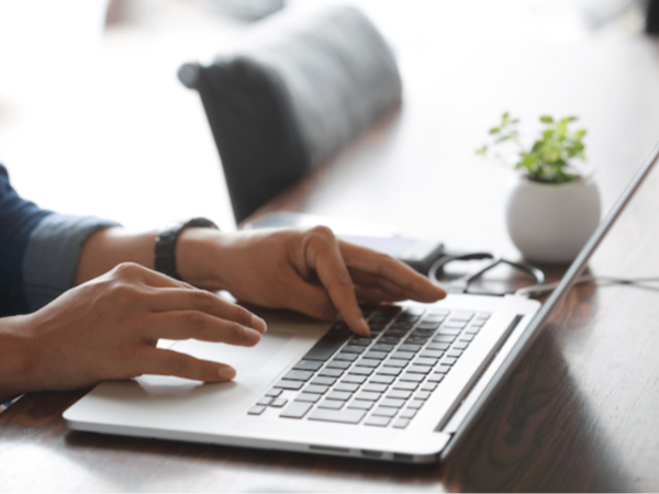 25-552_未経験からのWEBディレクター