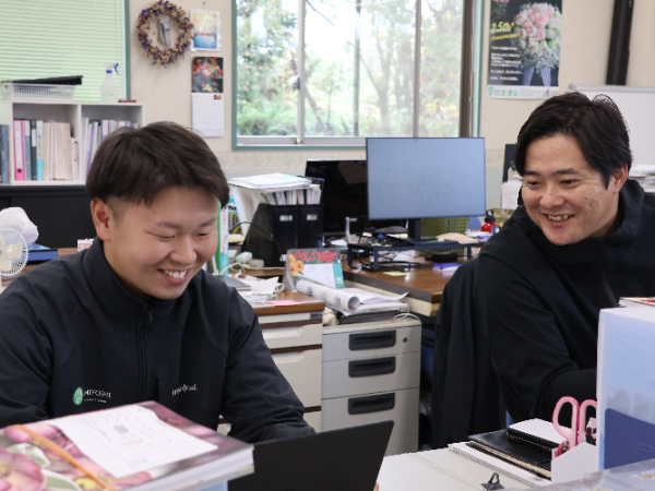 地元山梨から全国を股にかける仕事を