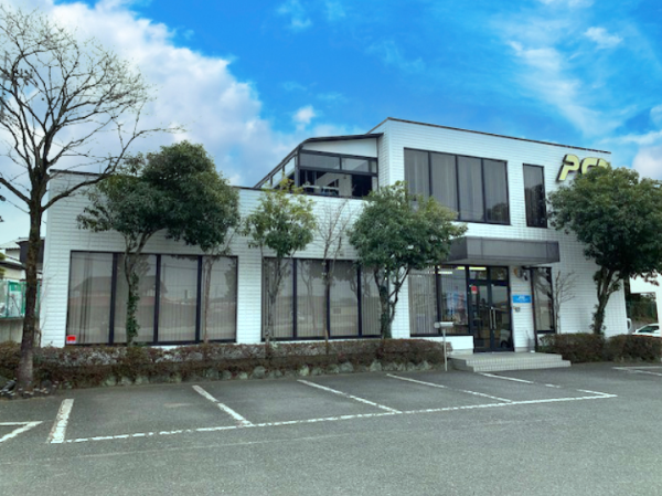 【宇都宮市/正社員/営業スタッフ】◆固定給30万円～＋インセンティブ＋諸手当あり◆営業未経験でも歓迎◆ノルマなし×インバウンド営業で始めやすい◆年末年始・夏季休暇も充実◆奨学金返済支援制度あり◆車通勤OK＆寮完備で安心◆結婚・出産祝い金あり！