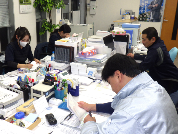 イチから手に職を付けるなら当社で！
業務の基本から指導します◎