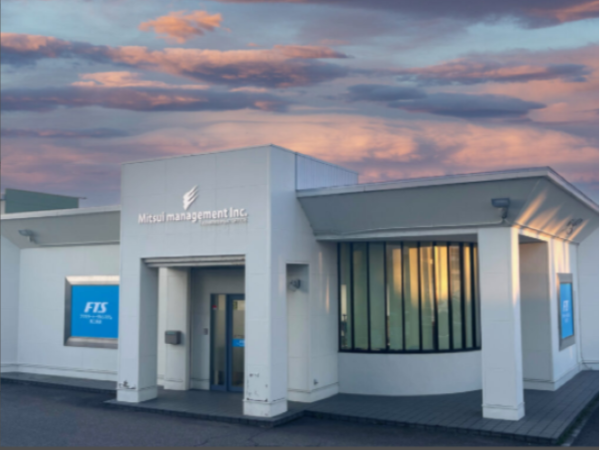 【三条市/正社員/営業スタッフ】◆固定給30万円～＋インセンティブ＋諸手当あり◆営業未経験でも歓迎◆ノルマなし×インバウンド営業で始めやすい◆年末年始・夏季休暇も充実◆奨学金返済支援制度あり◆車通勤OK＆寮完備で安心◆結婚・出産祝い金あり！