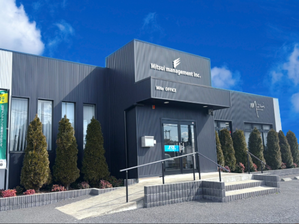 【水戸市/正社員/営業スタッフ】◆固定給30万円～＋インセンティブ＋諸手当あり◆営業未経験でも歓迎◆ノルマなし×インバウンド営業で始めやすい◆年末年始・夏季休暇も充実◆奨学金返済支援制度あり◆車通勤OK＆寮完備で安心◆結婚・出産祝い金あり！