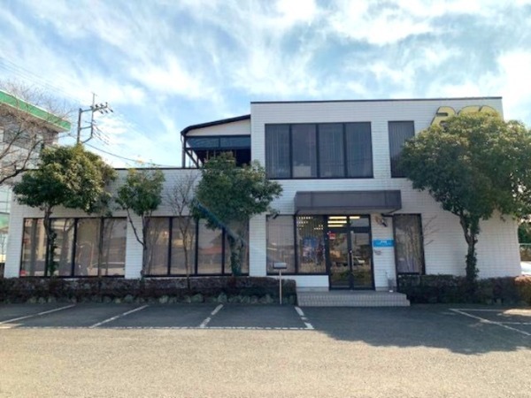 【宇都宮市/正社員/営業職】◆高収入可能！固定給30万円～＋インセンティブ＋諸手当あり◆営業未経験OK◆ノルマなし×問い合わせ対応が中心の反響営業で始めやすい◆年末年始・夏季休暇も充実◆奨学金返済支援制度あり◆車通勤OK＆寮完備で安心◆結婚・出産祝い金あり！