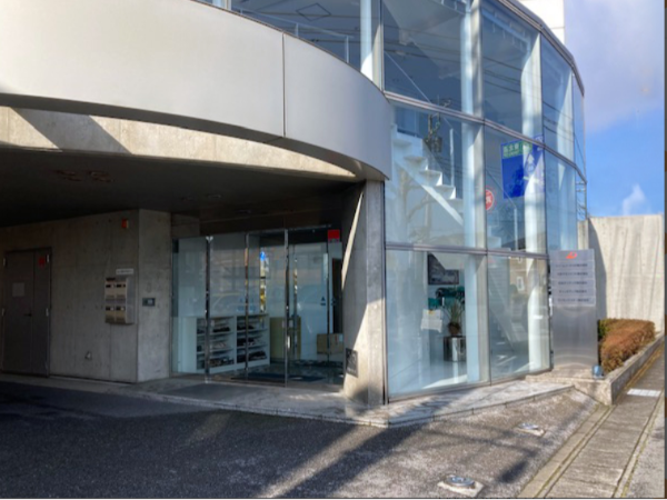 【宇都宮市/正社員/営業スタッフ】◆固定給30万円～＋インセンティブ＋諸手当あり◆営業未経験でも歓迎◆ノルマなし×インバウンド営業で始めやすい◆年末年始・夏季休暇も充実◆奨学金返済支援制度あり◆車通勤OK＆寮完備で安心◆結婚・出産祝い金あり！