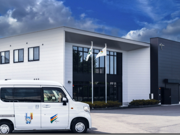 【長野市/正社員/営業スタッフ】◆固定給30万円～＋インセンティブ＋諸手当あり◆営業未経験でも歓迎◆ノルマなし×インバウンド営業で始めやすい◆年末年始・夏季休暇も充実◆奨学金返済支援制度あり◆車通勤OK＆寮完備で安心◆結婚・出産祝い金あり！