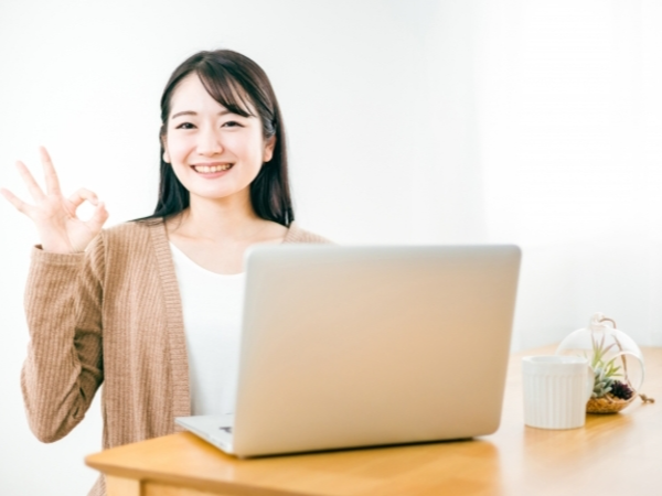 ★12月入社★ Airbnbカスタマーサポート【初日から完全在宅ワーク】