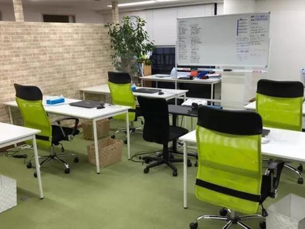 風通しの良い社風で、
意見を出しやすい環境です。