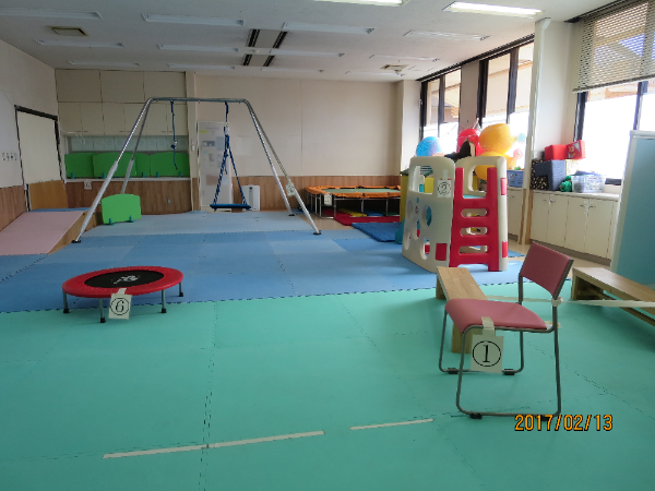 子ども発達支援センターでご家族とともに子育てを応援しています。