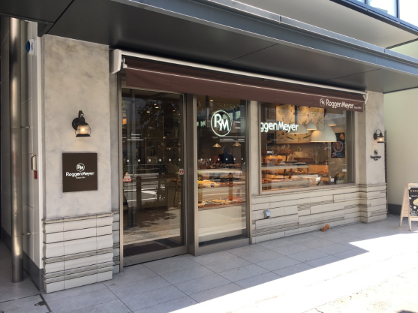 【正社員】販売スタッフ ★伊丹店 ★未経験OK ★完全週休2日制