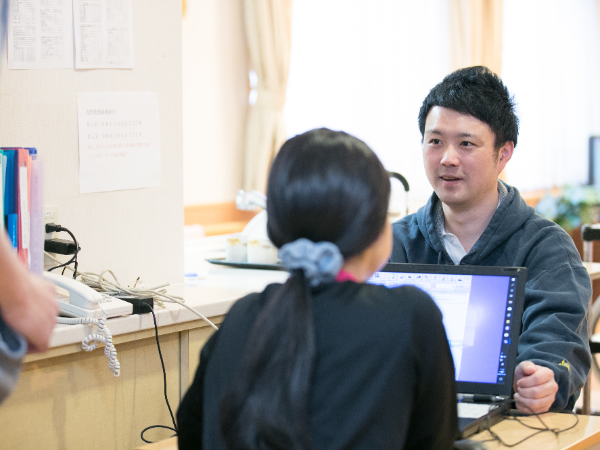 前職を辞めるつもりはなかったのですが、実際に見学に来たらここで働きたくなりました。