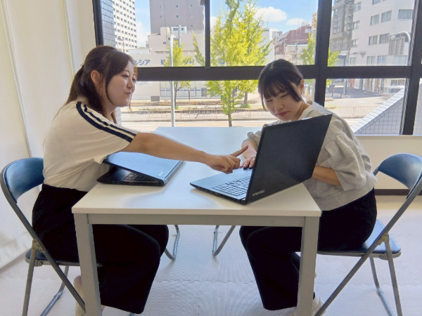 子どもたちの成長を間近で感じられる！子どもたちの児童発達支援事業所・放課後等デイサービスの本部事務スタッフを募集しています！